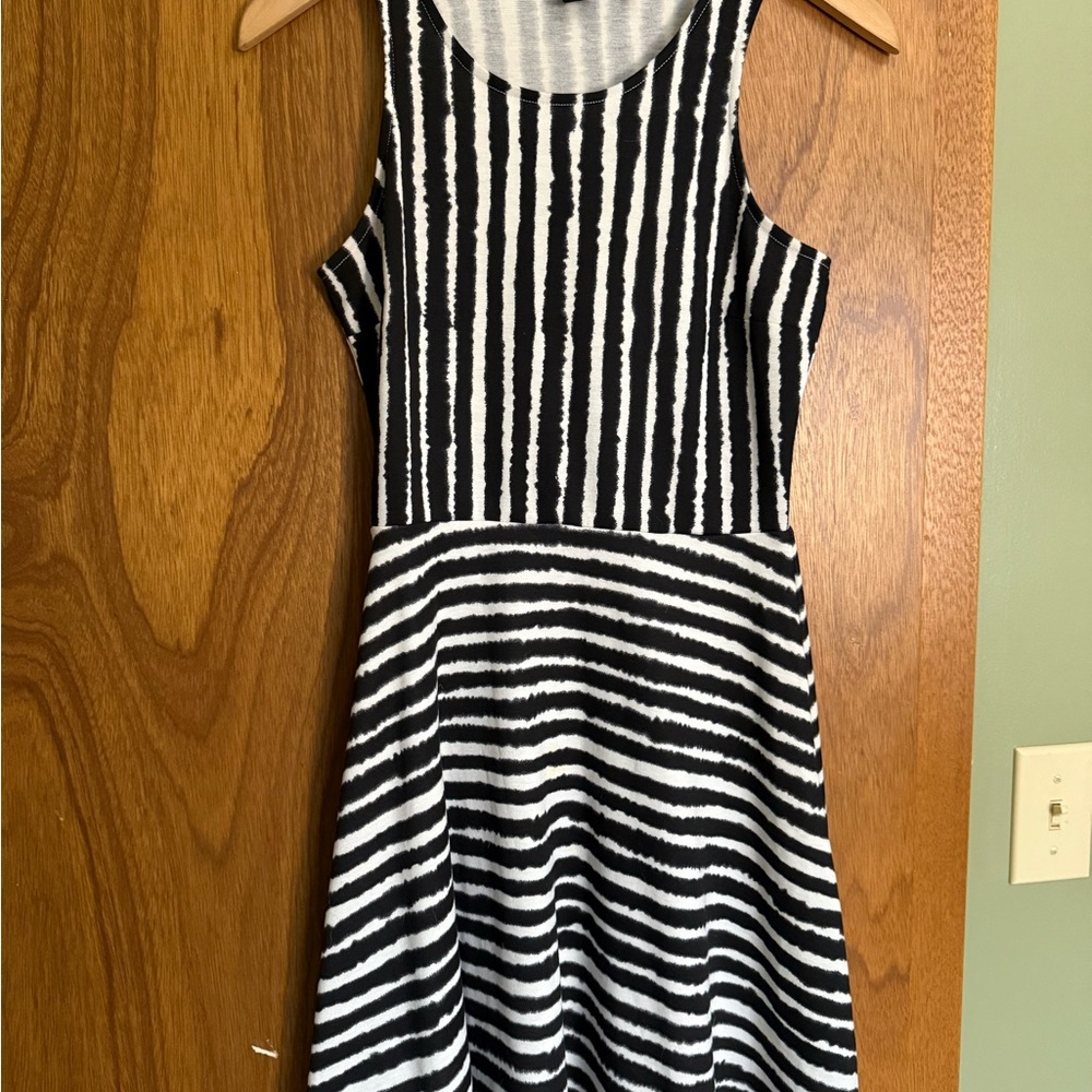H&M Black and White Striped Sleeveless Dress